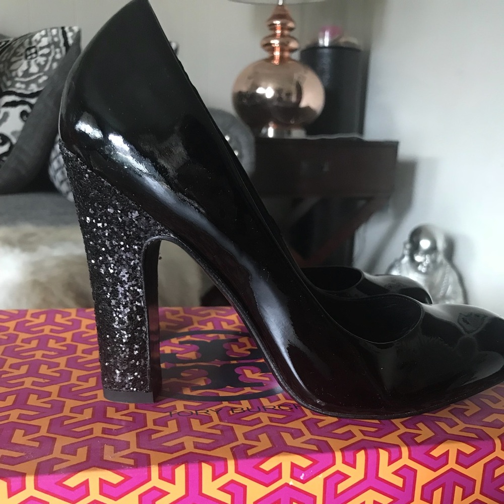 NEVER WORN Tory Burch Colin Patent Glitter Heal